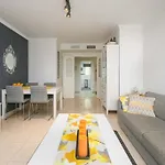 Апартаменты Beautiful Two Bedroom With Pool Фуэнхирола